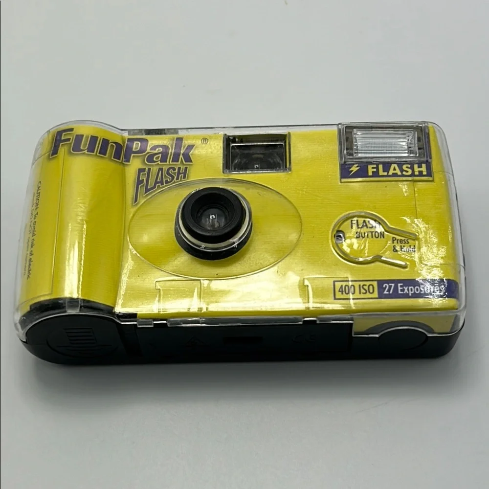 Vintage‎ FunPak Disposable Film Camera 400ISO 27exp Yellow Flash